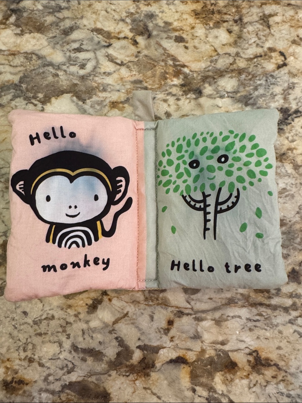 Wee Gallery soft crinkle book